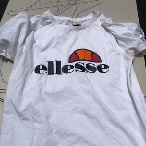Ellesse T-Shirt, Women’s size L